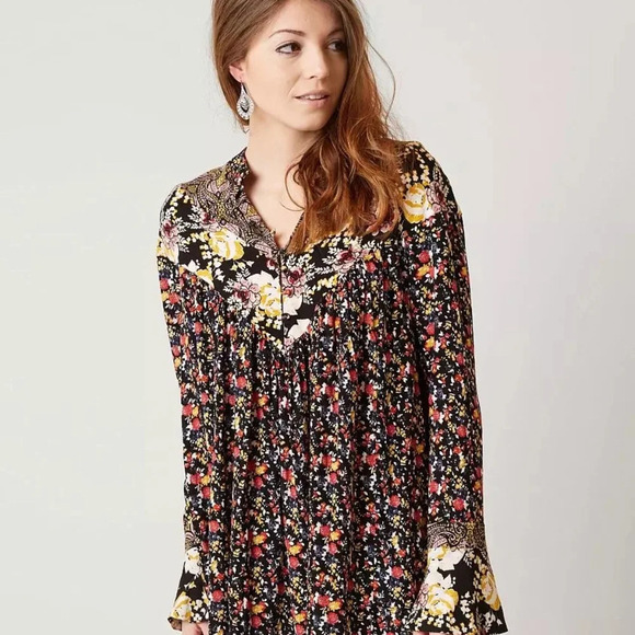 Free people Tops - Free People Wildflower Fields Henley Top